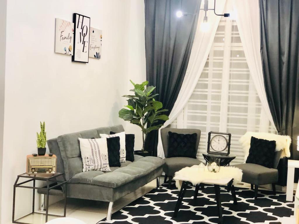 Villa Pool Kepala Batas Kampong Hilir  Zewnętrze zdjęcie