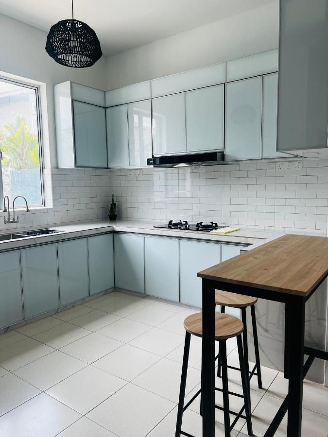 Villa Pool Kepala Batas Kampong Hilir  Zewnętrze zdjęcie