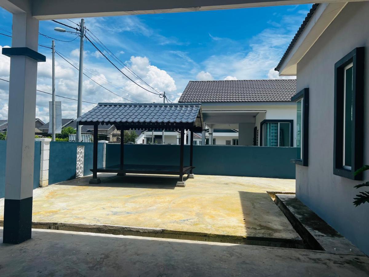 Villa Pool Kepala Batas Kampong Hilir  Zewnętrze zdjęcie